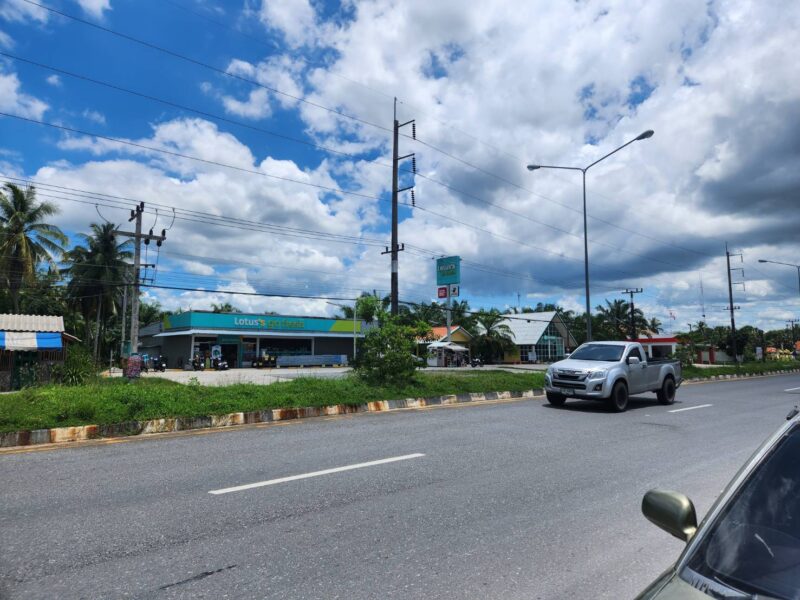 ขายที่ติดถนนนครศรี-ปากพนัง