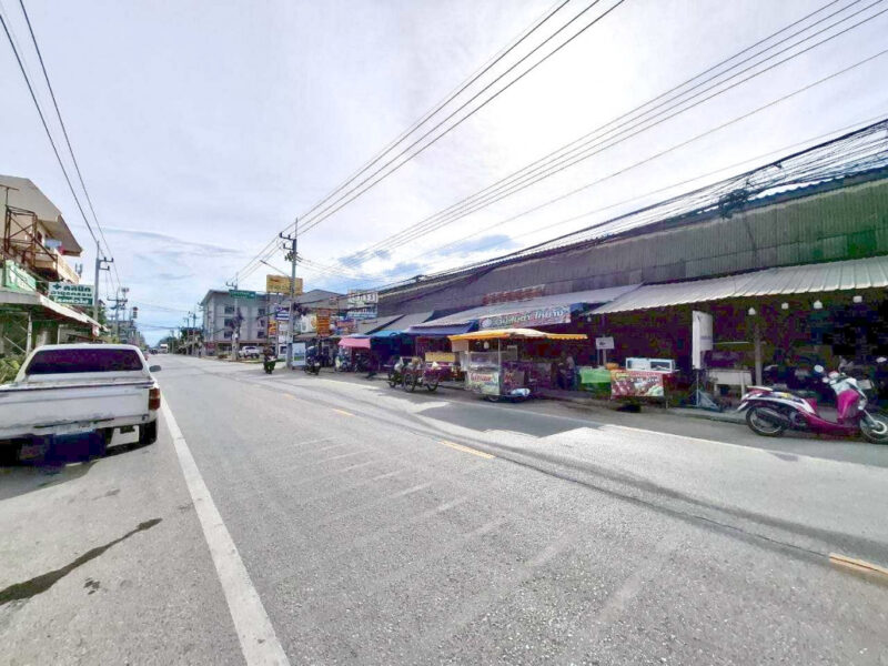 ขาย ที่ดิน ซอยวัดเทียนดัด สามพราน 10 ไร่ 1 งาน ใกล้ถนนเพชรเกษม เพียง 650 เมตร