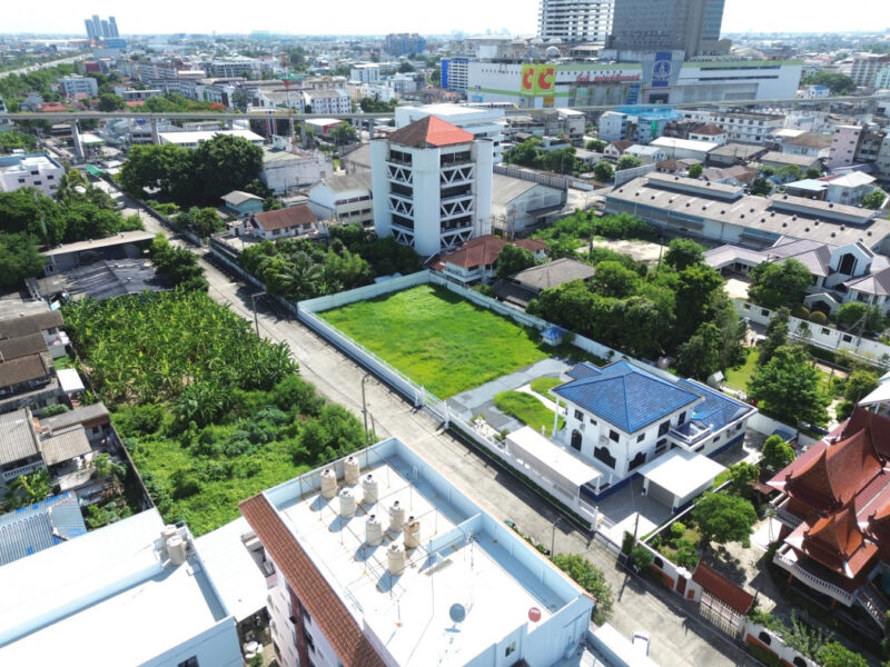 ขาย ที่ดิน ซอยลาดพร้าว 88-1 ขนาด 300 ตรว ใกล้ถนนลาดพร้าวเพียง 180 เมตร