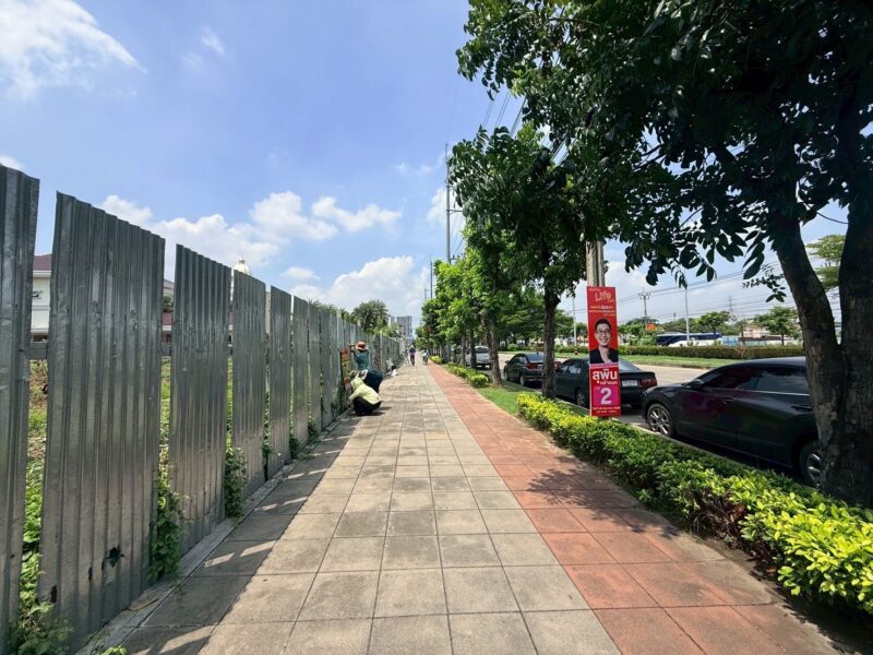 ขายด่วนที่ดิน 704 ตรว ติดถนนพุทธมณฑลสาย 2 ถนนพุทธมณฑลสาย 2 เขตบางแค กทม