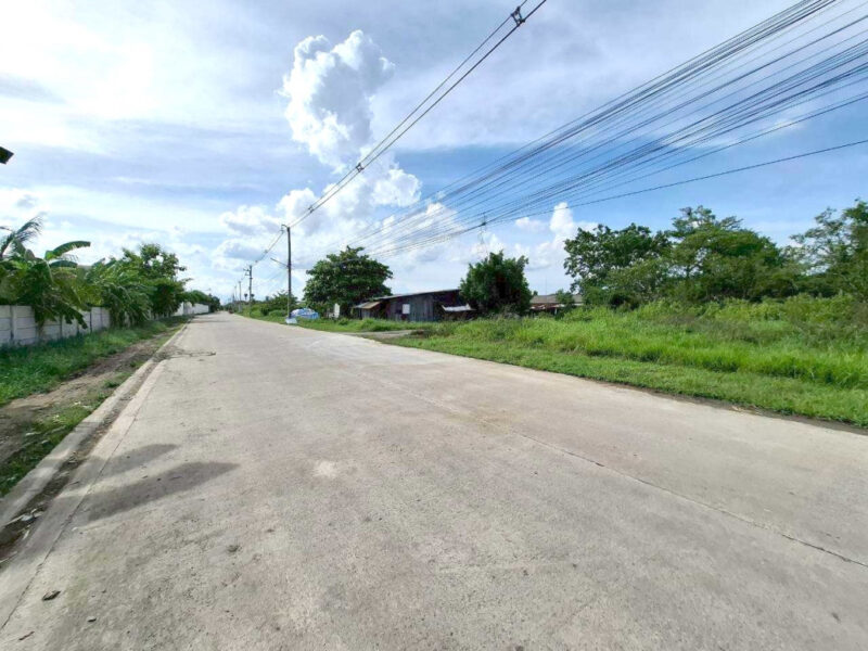 ขาย ที่ดิน ซอยวัดเทียนดัด สามพราน 10 ไร่ 1 งาน ใกล้ถนนเพชรเกษม เพียง 650 เมตร