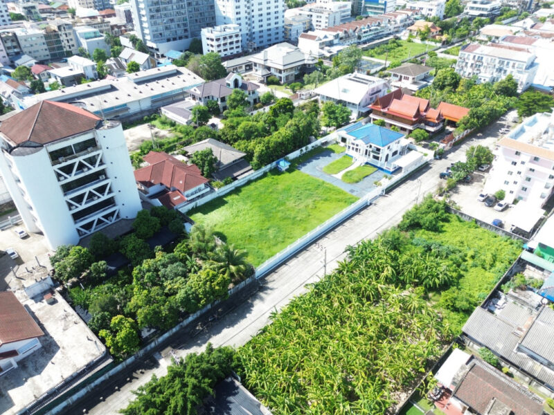 ขาย ที่ดิน ซอยลาดพร้าว 88-1 ขนาด 300 ตรว ใกล้ถนนลาดพร้าวเพียง 180 เมตร