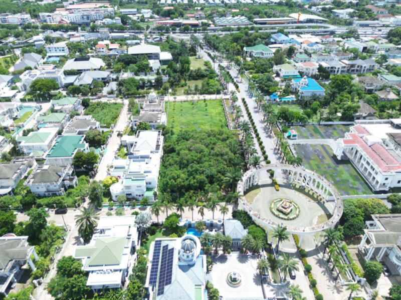 ขาย ที่ดิน หมู่บ้าน Evergreen city บางแค 580 ตรว อยู่ริมถนนเมนของโครงการ