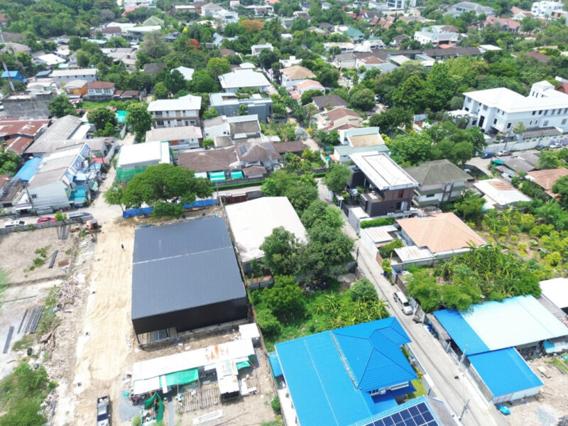 ขาย ที่ดิน แถมโกดัง อ่อนนุช17 215 ตรว ถนนกว้าง 6 เมตร