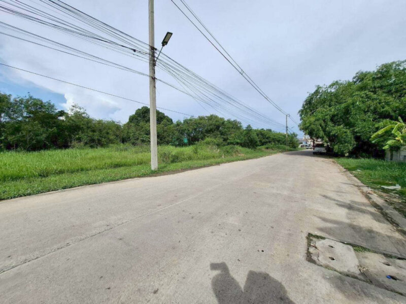 ขาย ที่ดิน ซอยวัดเทียนดัด สามพราน 10 ไร่ 1 งาน ใกล้ถนนเพชรเกษม เพียง 650 เมตร