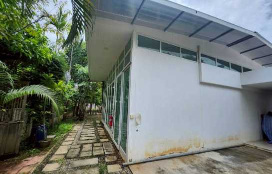 ขายที่ดินพร้อมสิ่งปลูกสร้าง 100 ตร.ว. อ.ช้างคลาน ในเมือง ใกล้สนามบินเชียงใหม่