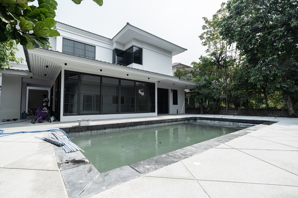 ขายบ้าน หมู่บ้าน ลัดดารมย์ อิลิแกรนช์ ราชพฤกษ์-รัตนาธิเบศ นนทบุรี รีโนเวทใหม่ ทำเลสวย โทร 0944836998