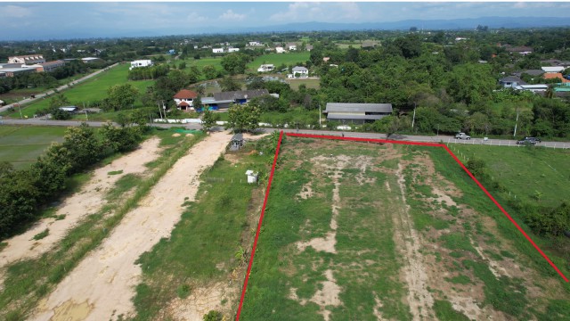 ขายที่ดินยกแปลง 8-2-31 ไร่ บ้านแหวน–หางดง ใกล้โรงเรียนนานาชาติลานนา เหมาะพัฒนาโครงการ