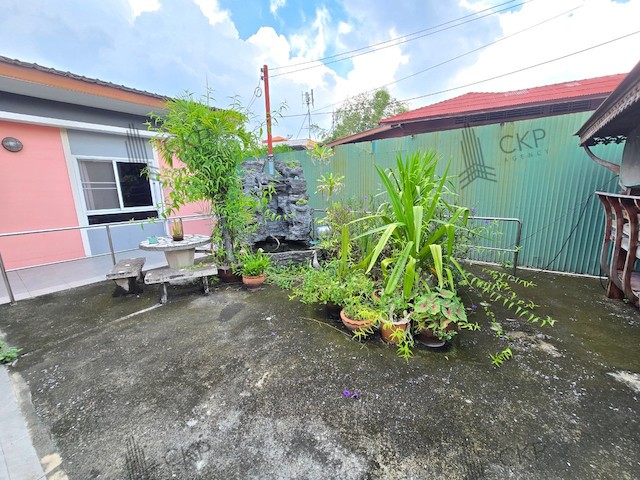 ขายบ้านพร้อมพื้นที่ขนาดใหญ่ ทำเลใกล้ถนนปู่เจ้าสมิงพราย บ้านพักอาศัยพร้อมพื้นที่จอดรถ หรือปรับใช้เป็นโฮมออฟฟิศในทำเลเดินทางสะดวก | 93391