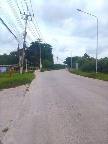 ให้เช่าที่ดินทำเลอมตะพานทองชลบุรี พื้นที่สีม่วง (มีไฟฟ้า 3 เฟสหน้าที่ดิน) เนื้อที่ 2 ไร่ 2 งาน