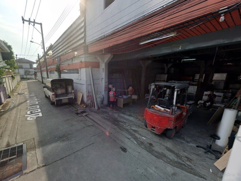 ขายที่ดินพร้อมโกดัง ทำเลอ่อนนุช ใกล้สุขุมวิท เดินทางสะดวก เหมาะทำธุรกิจ