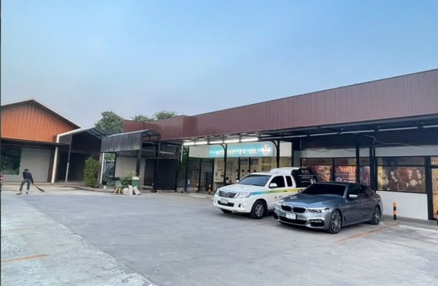 P735 ให้เช่า พื้นที่ อาคาร ขนาด 400-500 ตรม. ซอยอ่อนนุช 66 ติดโลตัส ที่จอดรถ 20 คัน