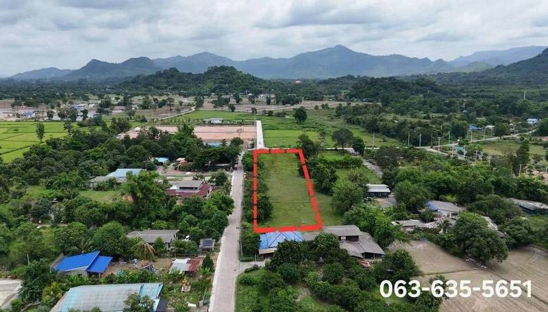 ขายที่ดินทำเลสวย ติดถนนคอนกรีต 2 ด้าน ทำเลค้าขาย ตรงข้ามสวนอาสาคาเฟ่ ต.พรหมณี อ.เมืองนครนายก