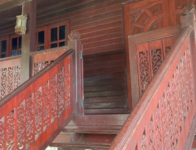 ประกาศขายบ้านเรือนไทยพร้อมที่ดิน อ.ทับสะแก จ.ประจวบคีรีขันธ์