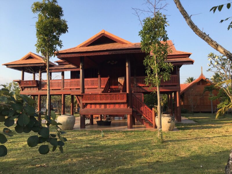 ประกาศขายบ้านเรือนไทยพร้อมที่ดิน อ.ทับสะแก จ.ประจวบคีรีขันธ์