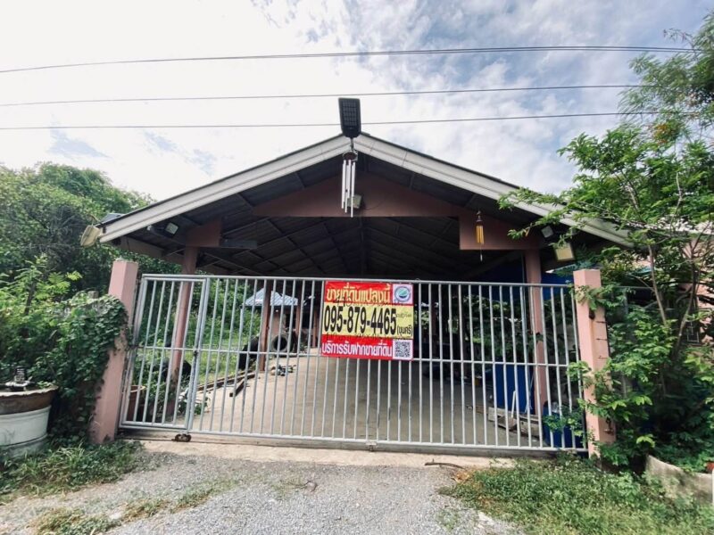 ขายถูกที่ดิน 410 ตรว แถมบ้านสวนฟรี ติดถนนสาธารณะ โครงการสวนเกษตรนนทบุรี ต.ราษฎร์นิยม อ.ไทรน้อย จ.นนทบุรี