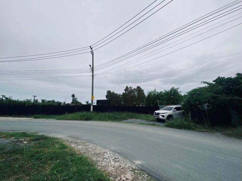 ขายถูกที่ดินใกล้วงแหวนกาญจนาฯ 6 ไร่ 81 ตรว ติดถนนลาดยางสาธารณะ ซ.โปร่งอารมณ์ บางขุนเทียน กทม.