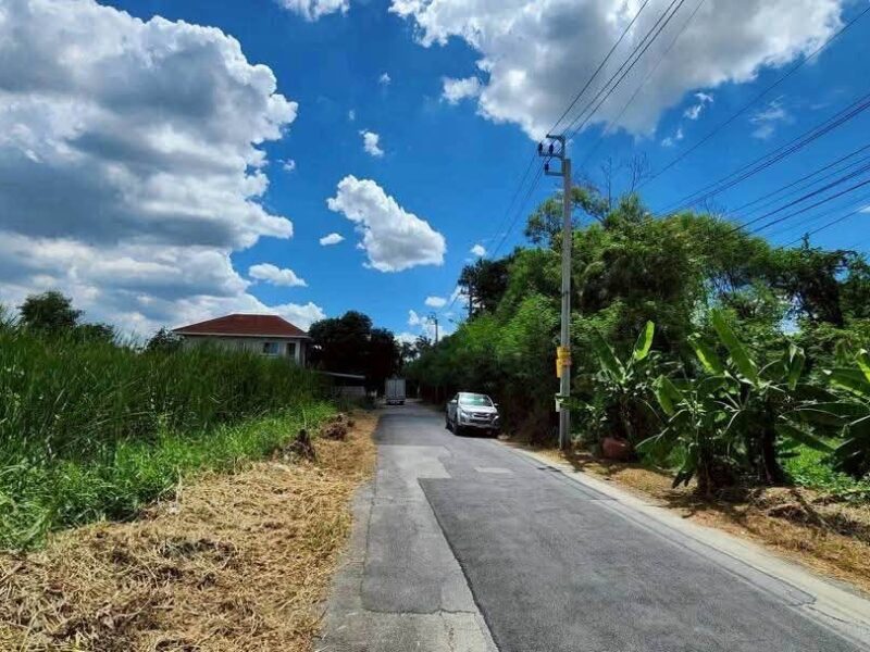 ขายด่วนที่ดิน 102 ตรว ติดถนนคอนกรีต ถมแล้ว ซ.บรมราชชนนี 76 ตลิ่งชัน กทม.