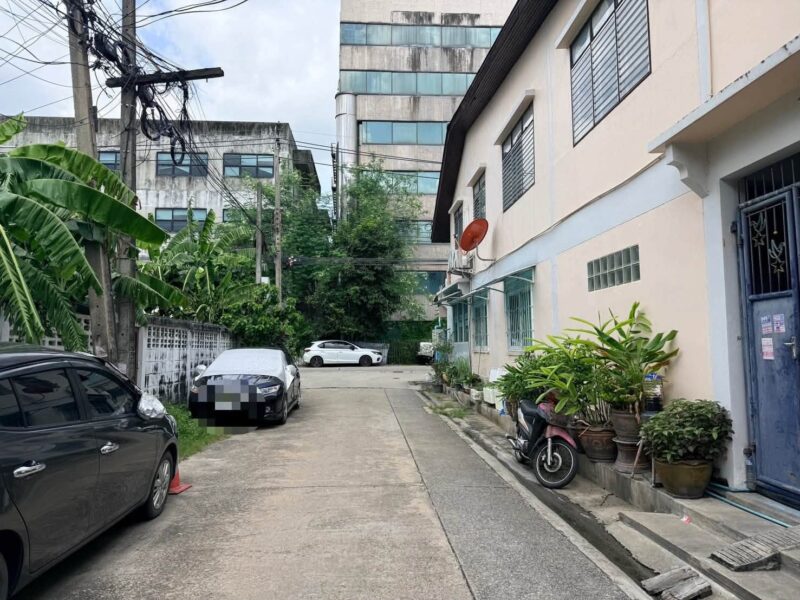 ขายที่ดินใกล้รถไฟฟ้า 181 ตรว ติดถนนสาธารณะ ถมแล้ว+ล้อมสังกะสี ซ.รามอินทรา 39 แยก14 บางเขน กทม.