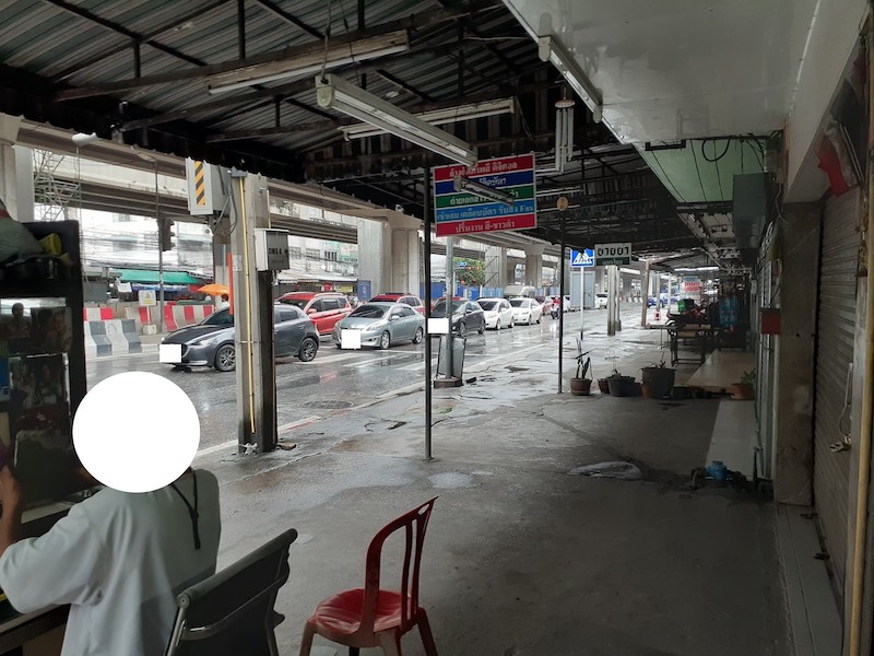 📢 ขายที่ดินทำเลดี ผังสีแดง (พาณิชยกรรม) ติดถนนใหญ่ รามอินทรา กม.8 (ขนาด 327 ตร.ว.)