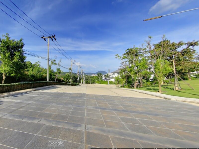 ขายที่ดินเปล่า ที่สวยกลางใจเมือง เนื้อที่ 20-1-48 ไร่ ถ.เจ้าฟ้าตะวันตก ต.ฉลอง อ.เมืองภูเก็ต พท.สีเหลือง