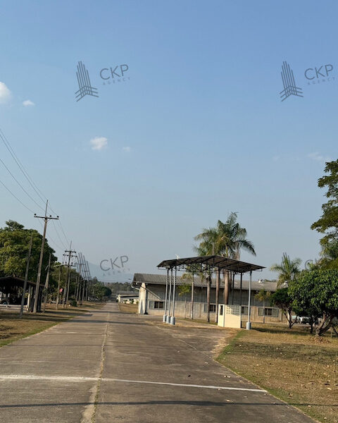 ขาย ที่ดินพร้อมสิ่งปลูกสร้าง 55 หลัง ติดไฮเวย์ลำปาง - เชียงใหม่ เหมาะสำหรับทำโรงงานอุตสาหกรรม
