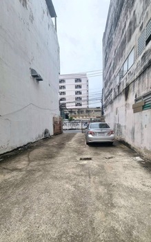 ขาย ที่ดิน 161 ตรว. ลาดพร้าว ซอย 41 เดินทางสะดวก เข้าจากปากซอย 200 เมตร ใกล้สถานนีภาวนาE