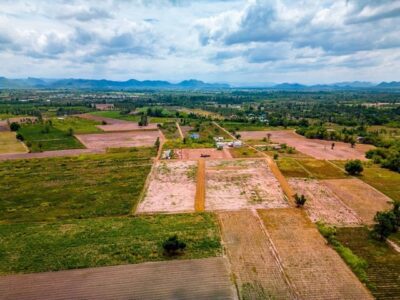 1 ขาย ที่ดิน ที่ดินวิวเขาใกล้ทะเลชะอำ เพชรบุรี 100 ตารางวา 200000 บาท ใกล้กับ ชะอำ เซเว่น ตลาด ชุมชน ห้วยทรายเหนือ เพชรบุรี ชะอำ