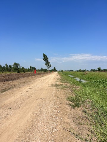 1 ขาย ที่ดิน ขายต่ำกว่าประเมิน 7.9แสนต่อไร่ ใกล้ถ.ธัญบุรีวังน้อย คลอง9หนองเสือ ปทุมฯ 086-301-6161 ถนนเลียบคลองแอน 1 ไร่ 400 ตารางวา 790000