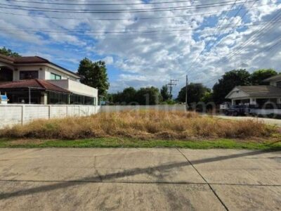 ที่ดิน 85 ตร.ว. ถมแล้ว หมู่บ้านปาริชาติ แปลงมุม ขายถูก ราคาต่ำกว่าประเมิน