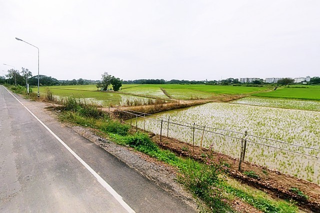 ที่ดิน2.5แสนต่อไร่ รวม3ไร่กว่า 8.8แสนบาท ใกล้บ้านเอื้ออาทรพิจิตร สถานีรถไฟพิจิตร อ.เมือง พิจิตร T o86-3ol-6l6l โฉนดพร้อมโอน ถูกมาก