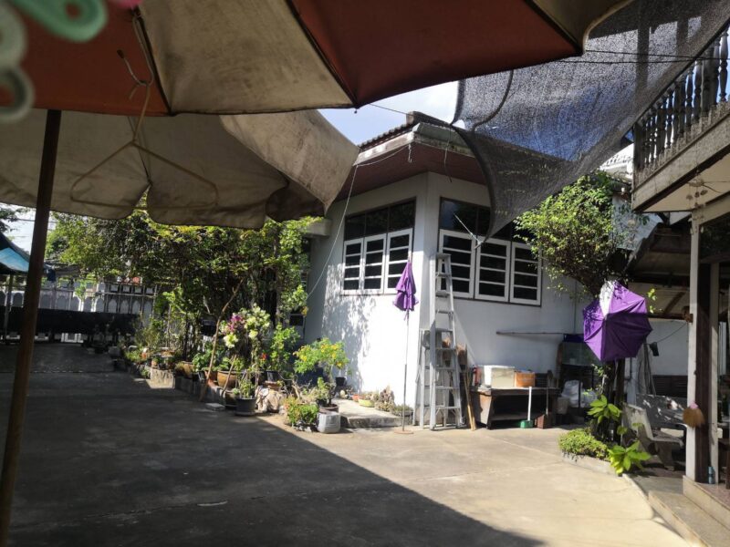 ขายที่ดินพร้อมบ้าน ซอยปรีดี พนมยงค์ 20 เขตวัฒนา กรุงเทพฯ ทำเลทอง ใกล้สุขุมวิทและ BTS พระโขนง