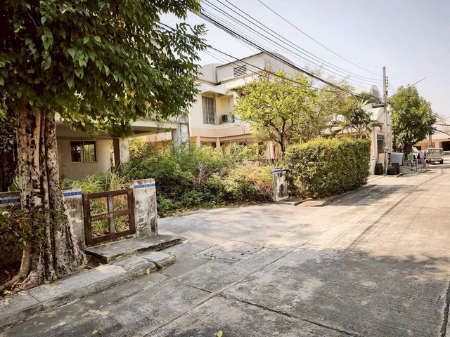 ขายที่ดิน หมู่บ้านโนเบิลโฮม 71 ตร.ว. แถมสิ่งปลูกสร้าง ซื้อก็ได้กำไรแล้ว