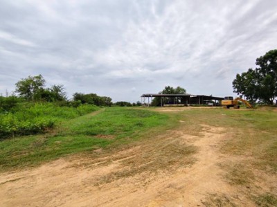 ขายที่ดินบ้านโพธิ์ฉะเชิงเทรา ที่ดินเนื้อที่รวมทั้งหมด 184-1-85 ไร่ (มีทั้งหมด 4 แปลง)