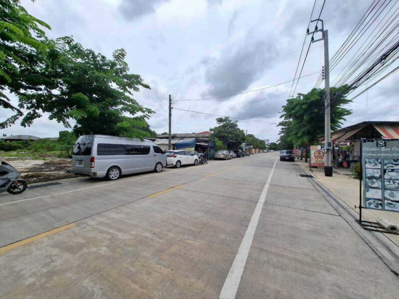 ขาย ที่ดิน ริมถนนทุ่งมังกร ตลิ่งชัน 515 ตรว ใกล้ถนนบรมราชชนนี เพียง 700 เมตร