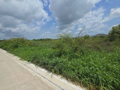 ที่ดินทำเลดี ตำบลคลองสอง อำเภอคลองหลวง จังหวัดปทุมธานี ตั้งอยู่บริเวณ ซอยกลั่นกรอง 2 ระหว่างซอยไอยรา 6