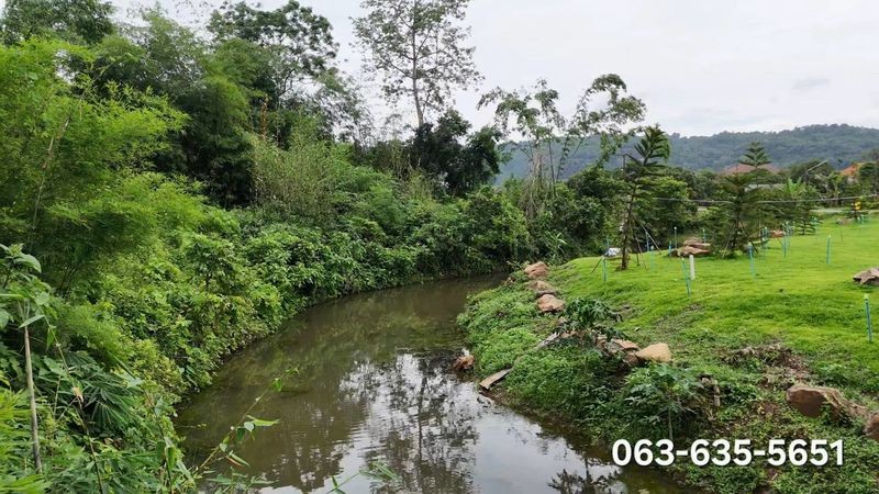 ขายที่สวยวิวเขา ต.นาหินลาด อ.ปากพลี จ.นครนายก ทำเลดี และฮวงจุ้ยโดดเด่น หน้าติดถนนลาดยาง ท้ายติดคลองยาวกว่า 100 เมตร