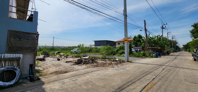 ขายที่ดินลำลูกกา-รังสิต คลอง4 ถนน ไสวประชาราษฏร์ 100 ตรว เหมาะทำโกดัง ออฟฟิศ ปลูกบ้าน ทำเลดี ใกล้แหล่งชุมชน