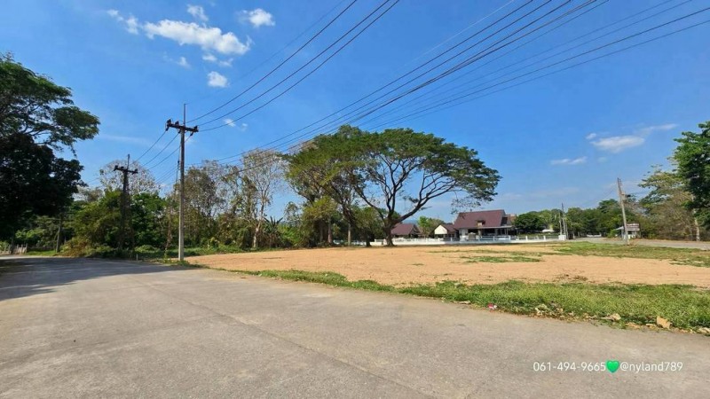 ลดเป็นล้าน ที่ดินสวยติดถนนเลียบแม่น้ำนครนายก ต.สาริกา อ.เมืองนครนายก สำหรับคนที่มองหาแปลงริมน้ำทำเลท่องเที่ยว