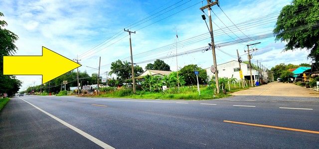 ขายที่ดินติดถนนลาดยางเรียบคลอง10หนองเสือ ใกล้อำเภอหนองเสือ วิวคลอง ติดถนน 2 ด้าน ทำเลดีเหมาะค้าขาย ร้านอาหาร บรรยากาศดี อยู่ใกล้แหล่งชุมชน