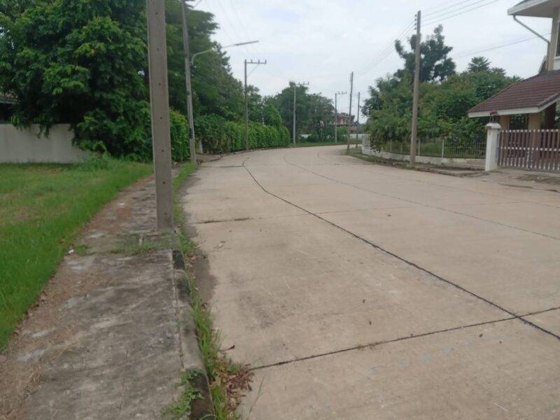 ขายที่ดินเปล่า 235 ตรว. อยู่ในหมู่บ้านเดอะลากูน 1 ติดทะเลสาบ ท้ายเกาะ ปทุมธานี