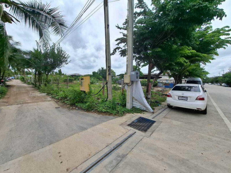 ขาย ที่ดิน ริมถนนทุ่งมังกร ตลิ่งชัน 515 ตรว ใกล้ถนนบรมราชชนนี เพียง 700 เมตร