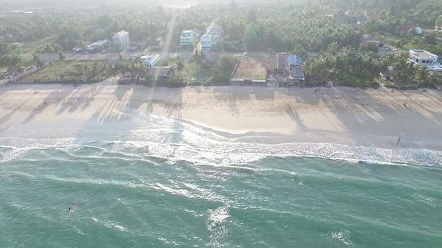 ที่ดินติดทะเลวิวหลักล้านแปลงเล็กหายากติดหาดส่วนตัว เหลือ 2แปลง สุดท้าย ทรายขาวน้ำใส สวยงามวิวทะเลธรรมชาติสุดสุด ปะทิวใกล้หาดสวยทุ่งวัวแล่น