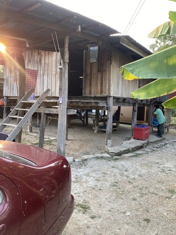 พร้อมโอนบ้านไม้ยกพื้นสูงค่ายระจันเมืองสิงห์ 262 ตารางวา จังหวัดสิงห์บุรี ต.โพทะเล วิถีไทย 262 วา ต.โพทะเล อ.ค่ายบางระจัน