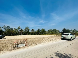 ขาย ที่ดินถมแล้ว ระยอง แกลง ใกล้ทะเลหาดแม่พิมพ์ 8 นาที ขนาด 460 ตรว. (รวม1ไร่60วา) เหมาะทำรีสอร์ต บ้านพัก บ้านจัดสรร ร้านอาหาร