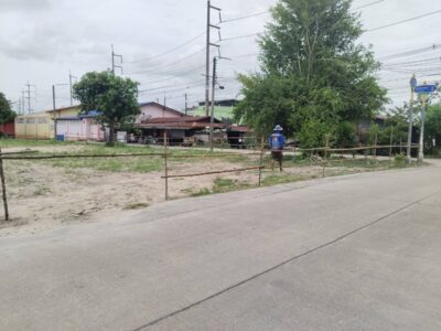 ขายที่ดิน 198 ตร.ว. ทำเลทอง ในแหล่งชุมชน ติดถนน อ.พานทอง จ.ชลบุรี โทร 0953157555