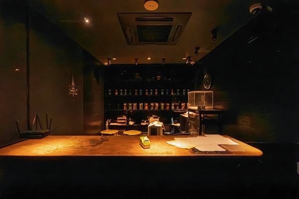 ปล่อยเช่า ผับ ไนต์คลับ (Nightclub) เซ้งอาคาร 3 ชั้น 2,100 ตรม. ทำเลใจกลางเอกมัย สามารถดำเนินธุรกิจต่อได้ทันที โทร 090-6360022