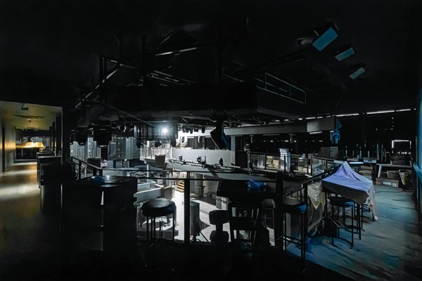 ปล่อยเช่า ผับ ไนต์คลับ (Nightclub) เซ้งอาคาร 3 ชั้น 2,100 ตรม. ทำเลใจกลางเอกมัย สามารถดำเนินธุรกิจต่อได้ทันที โทร 090-6360022