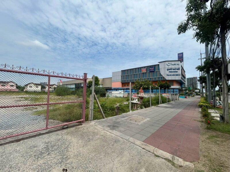 ขายด่วนที่ดิน 2-3-64 ไร่ ติดถนนพุทธมณฑลสาย 2 ถ.พุทธมณฑลสาย 2 ภาษีเจริญ กทม.