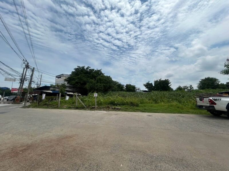 ขายด่วนที่ดิน 831 ตรว ติดถนนสาธารณะ 2 ด้าน ถมแล้ว ซ.กาญจนาภิเษก 7 ภาษีเจริญ กรุงเทพฯ